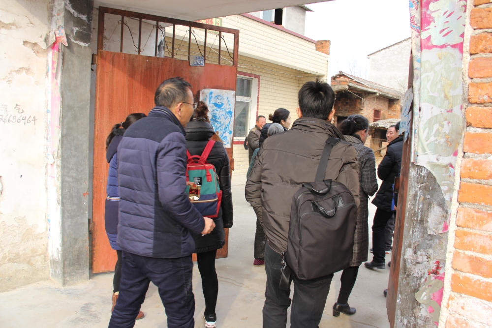 省市總工會領導及同事來我司走基層、送溫暖 扶貧幫困暖人